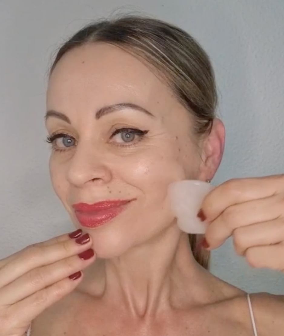 Ancient Strokes, Modern Glow: The Art of Gua Sha